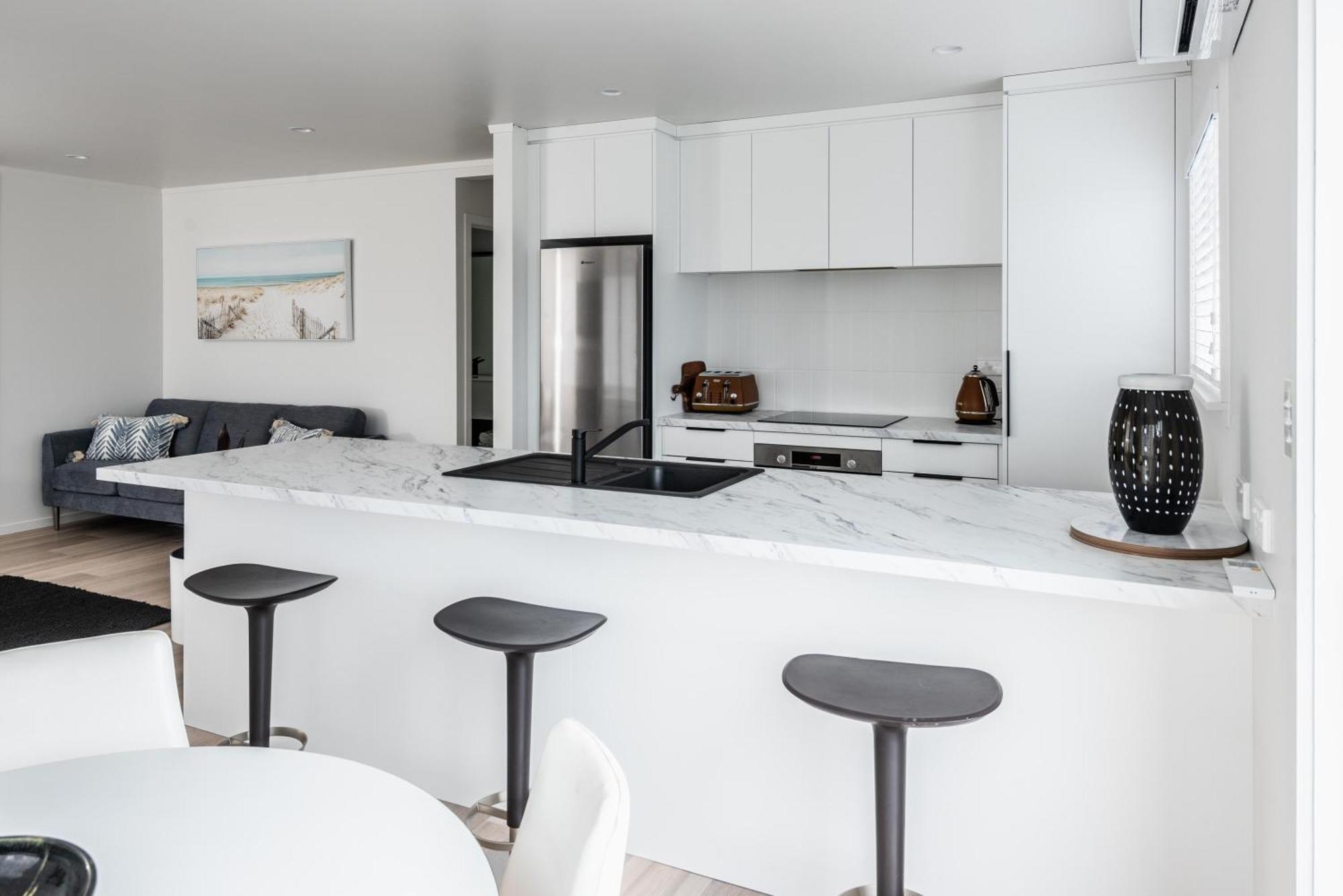 Awesome Beach House On Oceanview Road 마운트마운가누이 외부 사진
